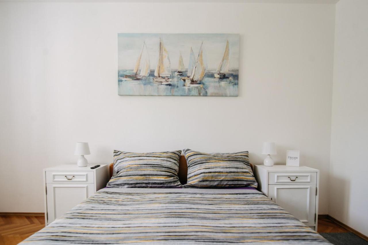 Sunnynest Apartment - 3Br Apt With Free Parking & Wi-Fi, Close To Lapad Bay Beach Dubrovnik Exterior foto